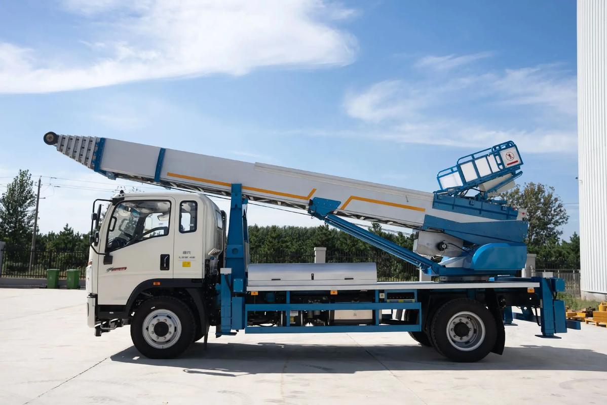 宛城云梯上料车租赁费用