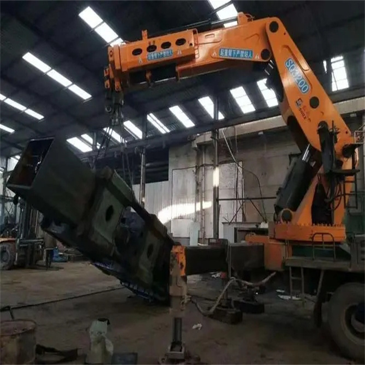 宛城200吨折臂吊出租